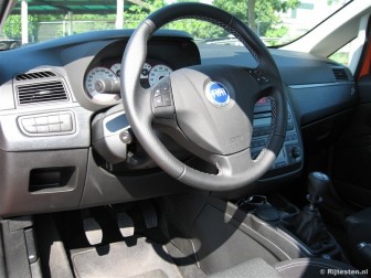 Fiat Grande Punto 1.4 Starjet 16v Sport: Net en goed afgewerkt dashboard