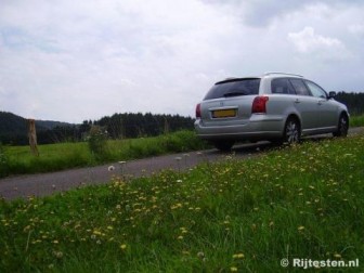 Toyota Avensis Wagon 2.2 D-4D D-CAT Executive: