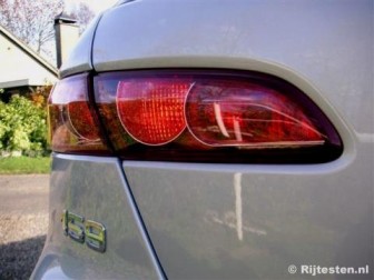 Alfa Romeo 159 Sportwagon 1.9 JTDm 16v Distinctive: De 1,9 liter diesel is pittig genoeg in de 159 sportwagon