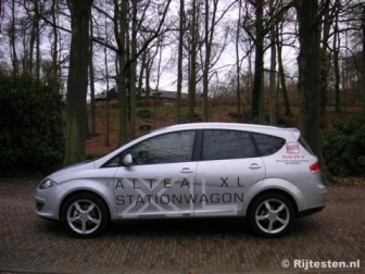 Seat Altea XL Stationwagon 2.0 TDi Stylance: Het XXL optiepakket omvat geblindeerde achterramen en 17-inch lichtmetaal