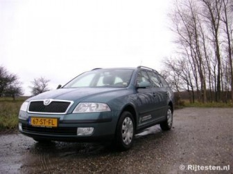 Skoda Octavia Combi 1.6 Ambiente: Dankzij de zakelijke uitstraling is deze Skoda vooral populair in het leasesegment