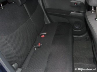 Daihatsu Materia 1.5 Soul: Beenruimte in overvloed, achterin de Materia