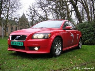 Volvo C30 2.0 Momentum: Een sportief ogende C30 met de optionele bodykit
