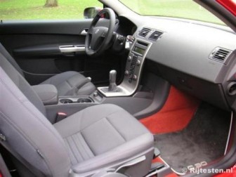 Volvo C30 2.0 Momentum: Het interieur is identiek aan de S40/V50/C70 maar oogt toch sportiever