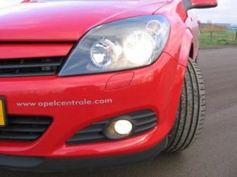 Opel Astra GTC 1.8i-16V Sport: De Astra GTC wil er tegen aan!