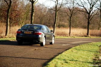 Lexus LS 460 President: Snel rijden, langzaam rijden… het maakt de V8 allemaal niets uit