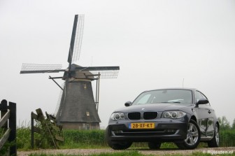 BMW 1 Serie 118i High Executive title=