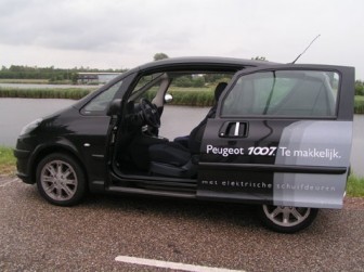 Peugeot 1007 1.6 16v 2-tronic Sporty: 