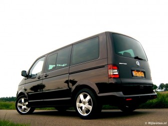 Volkswagen Multivan 3.2 V6 Highline Sport Edition: Veel auto voor veel geld.
