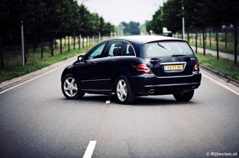 Mercedes-Benz R-Klasse R280 CDI : De kijkhoek is sterk bepalend voor de score op uiterlijk