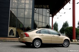 Volvo S40 2.4i Edition II: Lichte wijzigingen houden de S40 herkenbaar