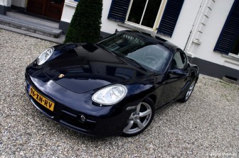 Porsche Cayman 2.7  title=