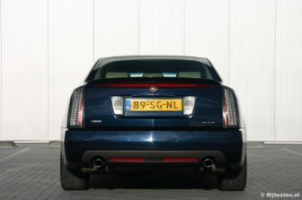 Cadillac STS 4.6 V8 Sport Luxury: Strakke, rechte vormen maken de STS