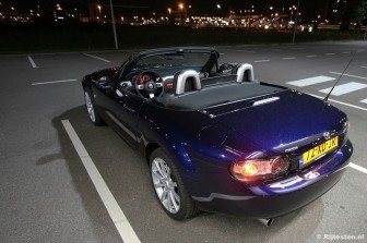 Mazda MX-5 1.8 Touring: Met de kap open is het goed vertoeven.