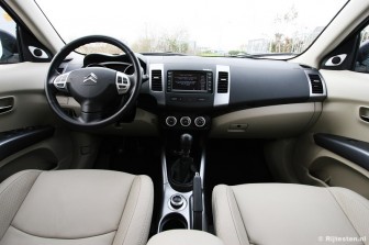 Citroën C-Crosser 2.2 HDiF Exclusive: Een fijne werkplek is het halve werk.
