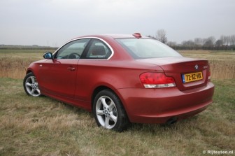 BMW 1 Serie Coup� 123d High Executive: Duidelijke coup� vormen.