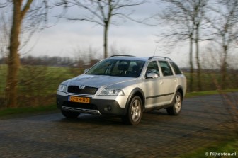 Skoda Octavia Scout 2.0 TDI : Een comfortabele reisgenoot, maar niet vies van wat blubber.