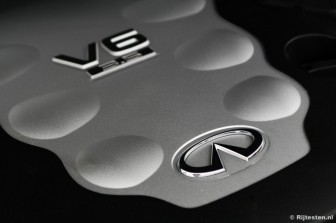 Infiniti FX 35 : Deze heerlijke V6 kennen al we van de Nissan 350Z.