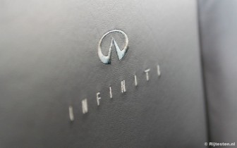 Infiniti FX 35 : 