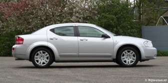 Dodge Avenger 2.0 SE title=