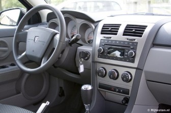 Dodge Avenger 2.0 SE title=