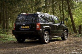Jeep Patriot 2.4 Limited: Hoekige vormen kenmerken de Patriot.