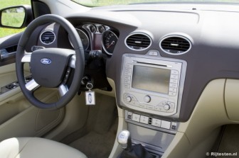 Ford Focus CC 2.0 Titanium: Hoogwaardige materialen in de Focus CC