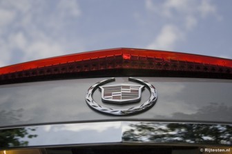 Cadillac CTS 3.6 V6 Sport Luxury: Ook in het derde remlicht zit de V van het Cadillac-logo verwerkt.
