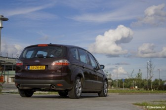 Ford S-MAX 2.2 TDCi Titanium title=