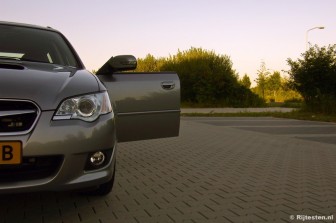 Subaru Legacy Touring Wagon 2.0D Luxury AWD title=