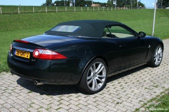 Jaguar XK Convertible 4.2 V8  title=