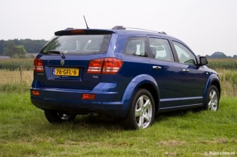 Dodge Journey 2.7 V6 R/T: De Journey kent een hoge laaddrempel.