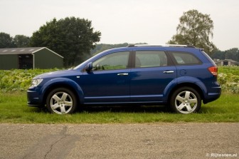 Dodge Journey 2.7 V6 R/T: De Amerikaan rijdt comfortabel.
