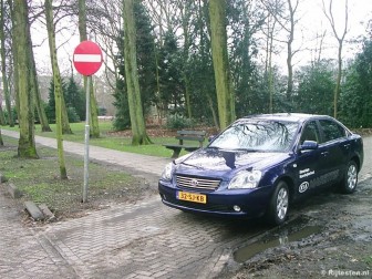 Kia Magentis 2.0 CVVT EX title=