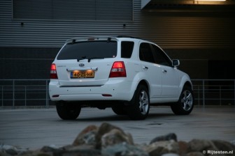 Kia Sorento 3.3 V6 X-clusive title=
