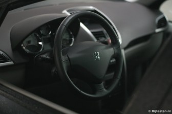 Peugeot 207 SW Outdoor 1.6 HDiF XS title=
