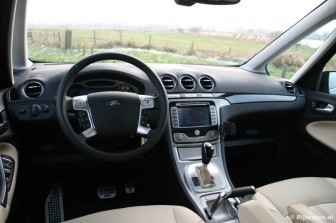 Ford Galaxy 2.0 TDCi Ghia: Chique uitgevoerd en nergens gebrek aan