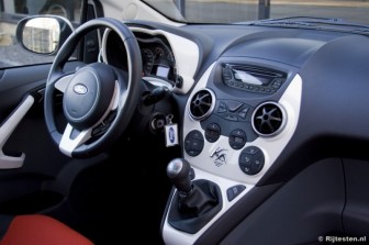 Ford Ka 1.2 Titanium: Parelmoer zorgt voor een chique uitstraling.