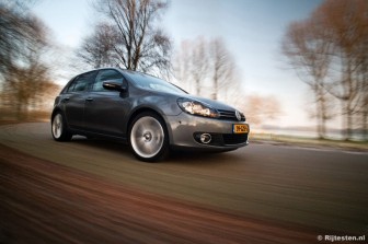 Volkswagen Golf 2.0 TDI Highline DSG: