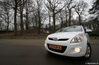 Hyundai i20 1.4i i-Catcher title=
