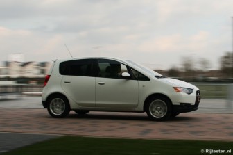 Mitsubishi Colt 1.3 Cleartec Intro Edition: De Colt voelt op een subtiele manier sportief aan