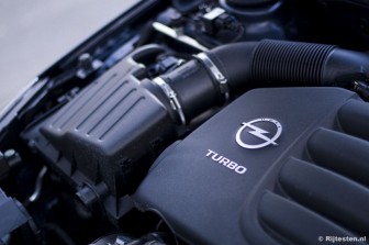 Opel Insignia 2.0 Turbo Cosmo title=