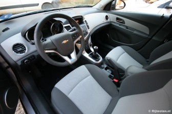 Chevrolet Cruze 1.6 LS: Een bijzonder knap dashboard met een goed afwerkingsniveau