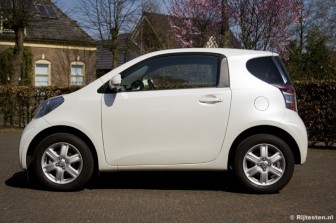 Toyota iQ 1.0 VVT-i Comfort: 