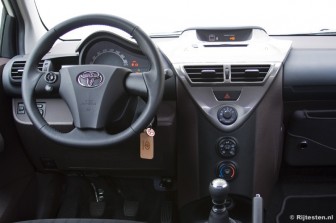 Toyota iQ 1.0 VVT-i Comfort: 