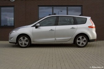 Renault Grand Sc�nic TCe 130 Dynamique title=