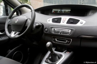 Renault Grand Sc�nic TCe 130 Dynamique title=