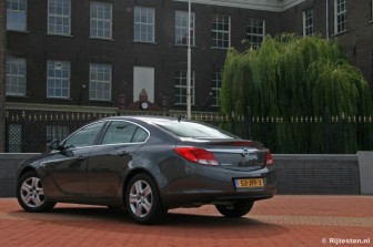 Opel Insignia 2.0 CDTI EcoFLEX Business title=