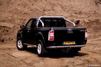 Ford Ranger 2.5 TDCi Limited: