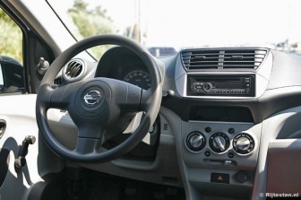 Nissan Pixo 1.0 Visia: Bij de Pixo zie je hetzelfde interieur terug als in Nissan Pixo 1.0 Visia: Bij de Pixo zie je hetzelfde interieur terug als in